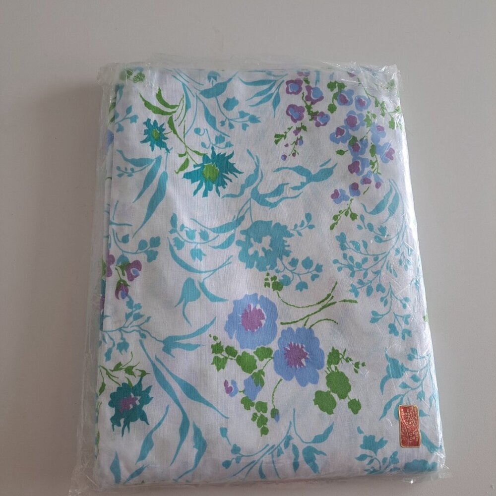 Vintage Floral Banquet Sheet New Dead stock Double Bed Fitted Bottom Japan - Picture 7 of 8